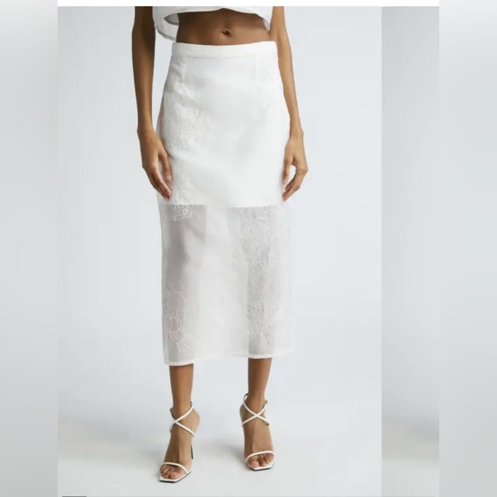 Cinq à Sept Etta Floral
Embroidered Maxi Skirt in Ivory size 4 women